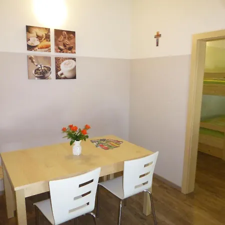 Ferienwohnung Cafe Racer Апартаменты Руст