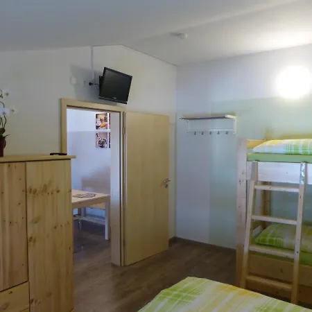 Ferienwohnung Cafe Racer *